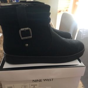 Nine West black booties